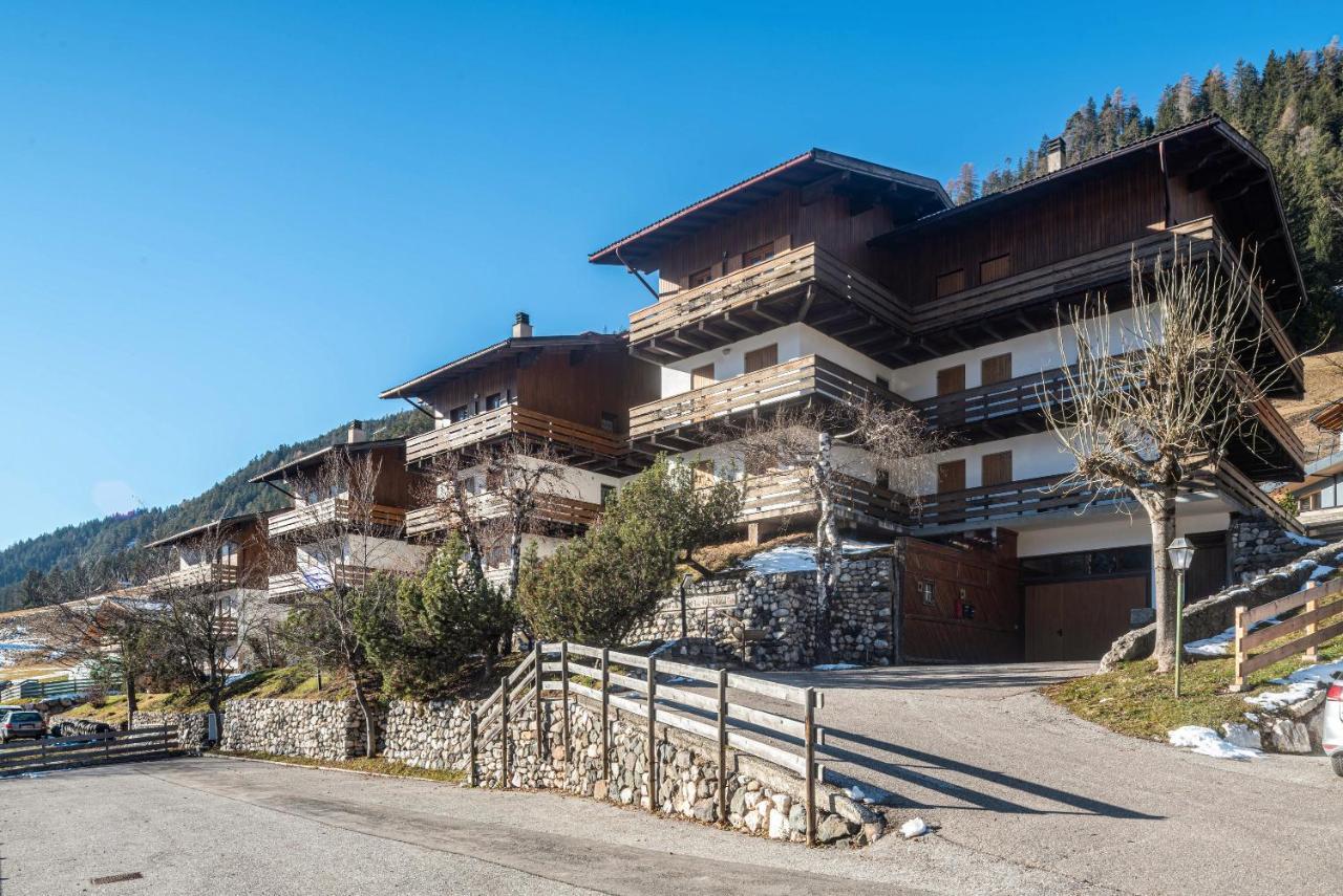 Apartamento Ciasa Apelli Pozza di Fassa Exterior foto